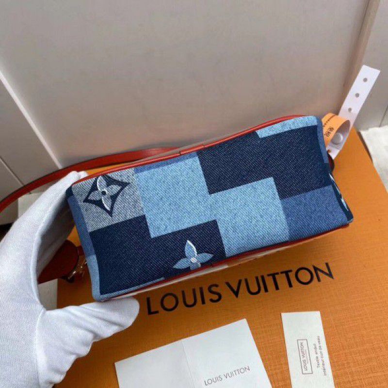 Louis Vuitton M68765 Beach Pouch Shoulder Bag Monogram Denim