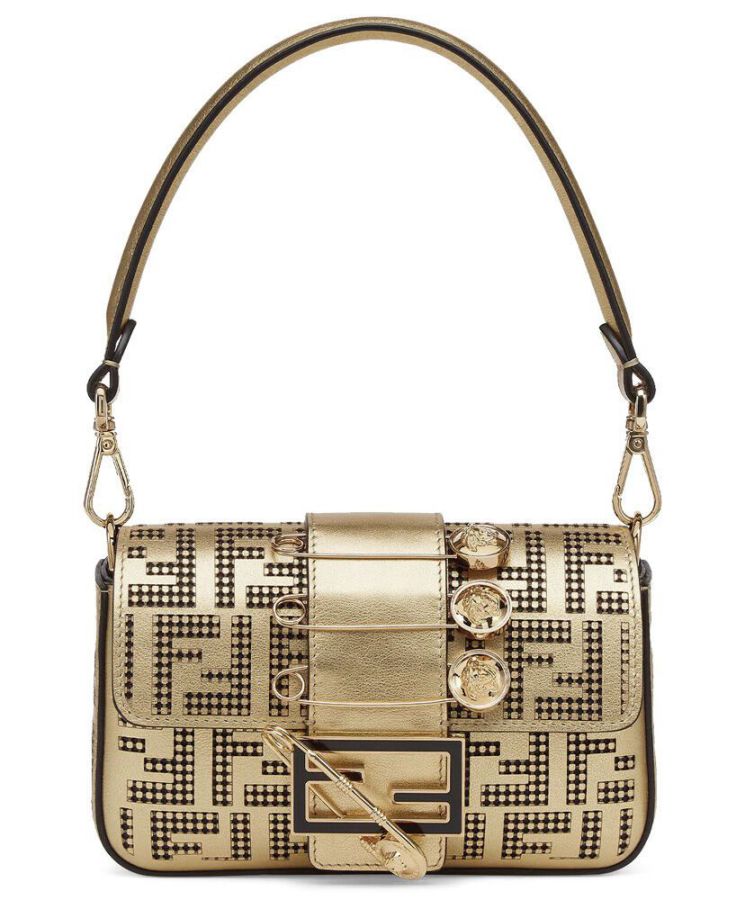 Replica Fendi Spilla Mini Baguette 8BS066 Dorata Outlet Online Italia