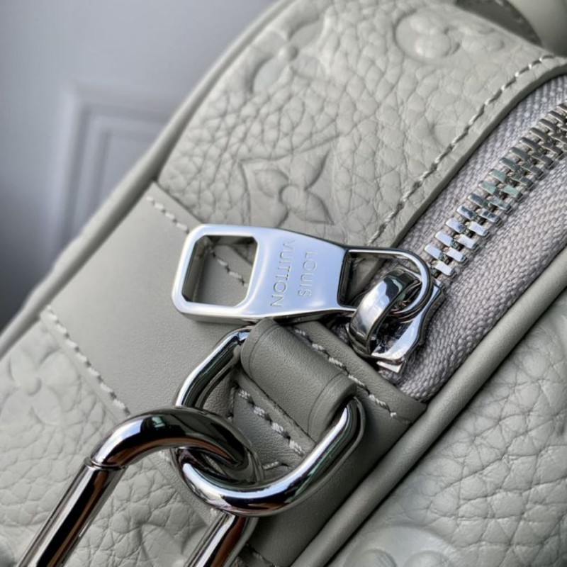 Replica Louis Vuitton S Lock A4 Pouch Monogram M80582 Falso Outlet Online