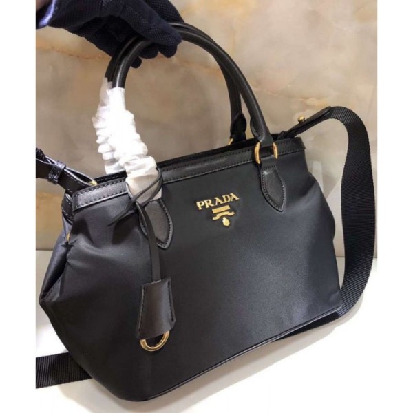 Replica Borsa a tracolla convertibile in nylon Prada Tessuto 1BA172 nera Imitazioni Outlet Online Italia
